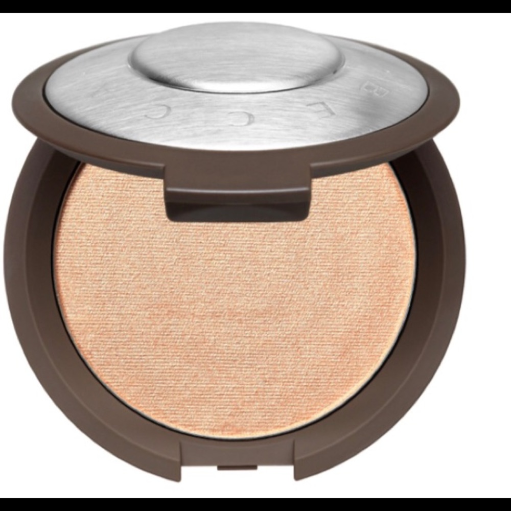 Becca Champagne Pop Pressed Powder Highlighter